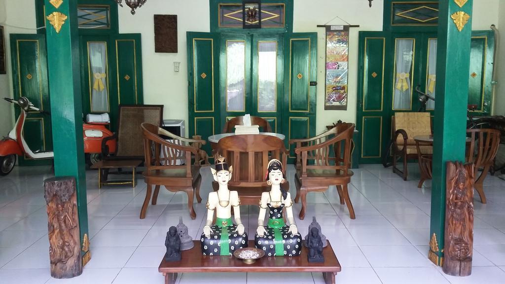 Pendopo Andari Homestay Yogyakarta Exteriör bild