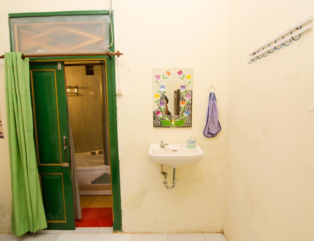 Pendopo Andari Homestay Yogyakarta Exteriör bild