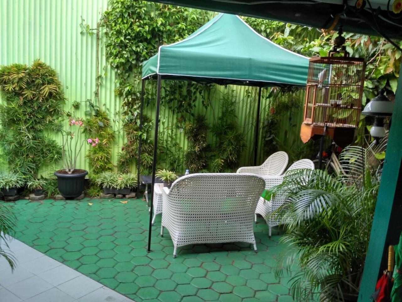 Pendopo Andari Homestay Yogyakarta Exteriör bild