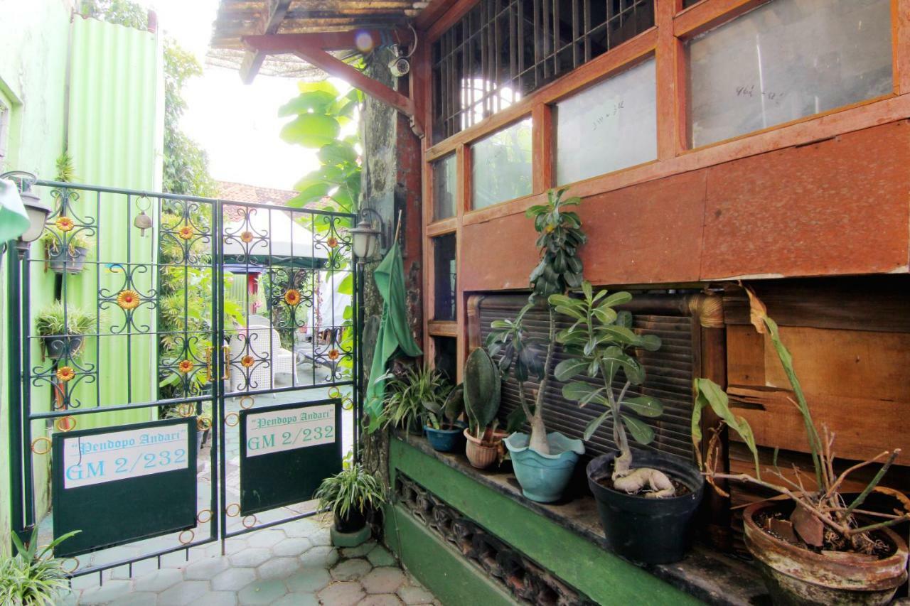 Pendopo Andari Homestay Yogyakarta Exteriör bild