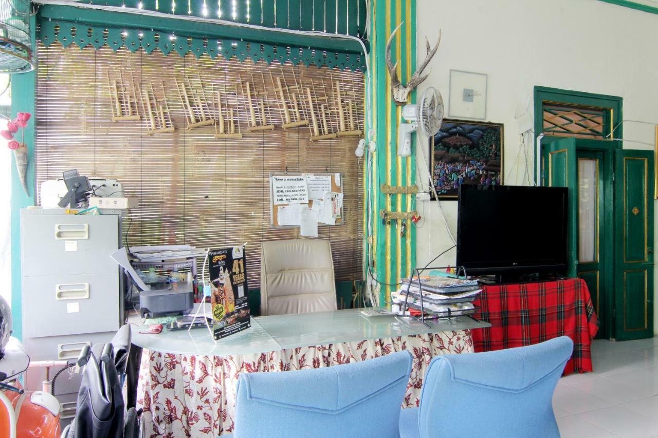 Pendopo Andari Homestay Yogyakarta Exteriör bild