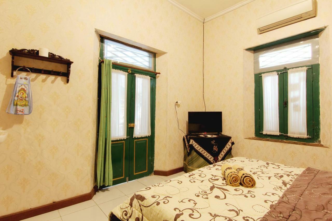 Pendopo Andari Homestay Yogyakarta Exteriör bild